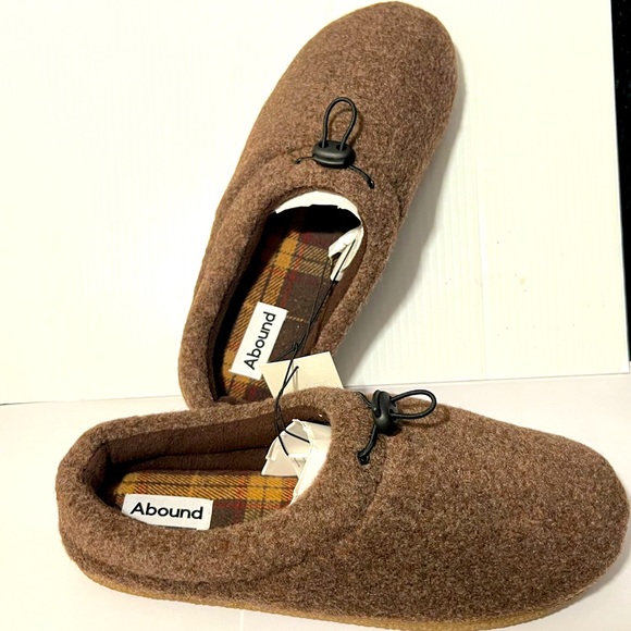 Abound Brown Slippers SZ-L-11-12 - Picture 2 of 4